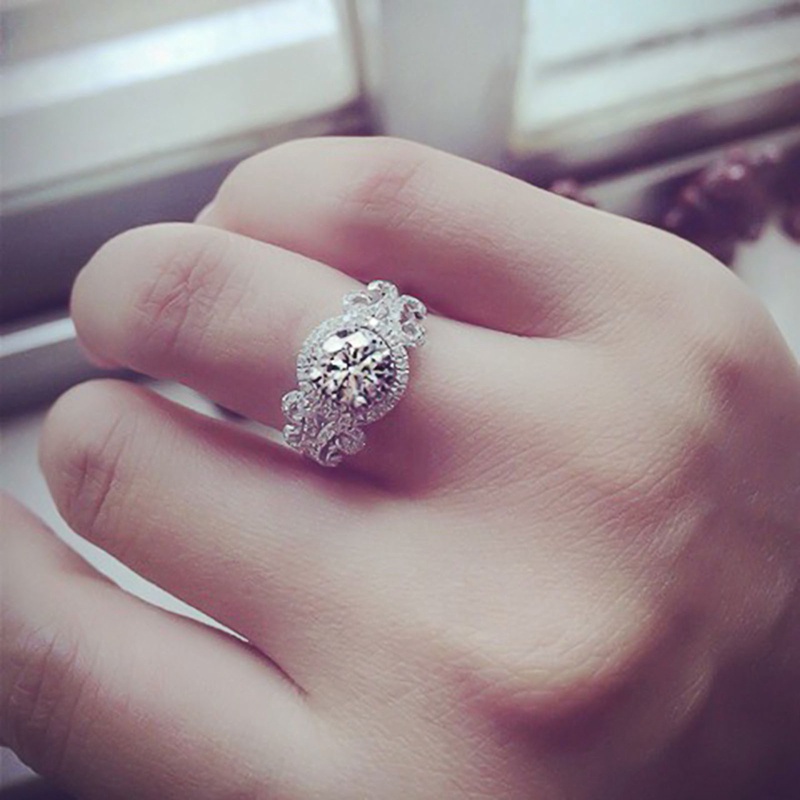 Brilliant Cubic Zirconia Cincin Untuk Wanita Gaya Vintage Mewah Elegan Lady's Finger Ring Pesta Pernikahan Band Tren Perhiasan