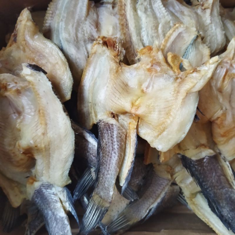 

Ikan asin gabus 500gr