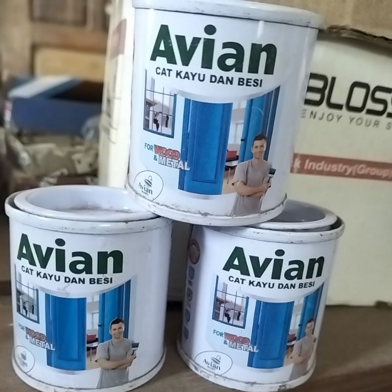 

CAT BESI AVIAN 50CC/CAT KAYU/CAT MINYAK