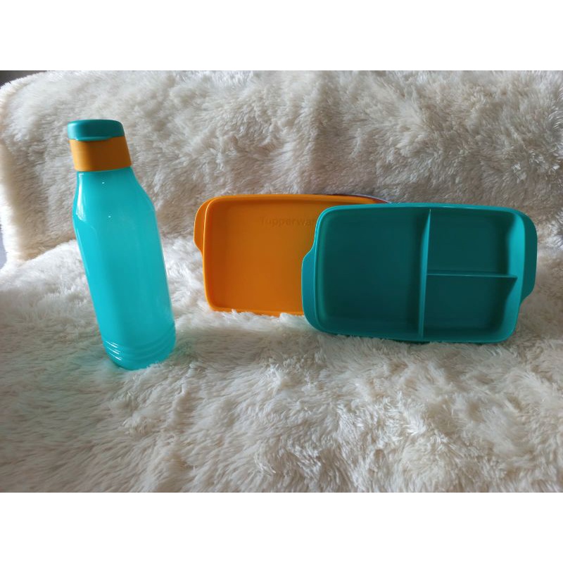 TUPPERWARE LUNCH SET