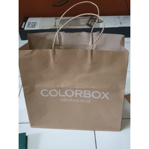 

Paperbag colorbox / Clarks / Cotton On / Matahari / Typo / Uniqlo / votre peau