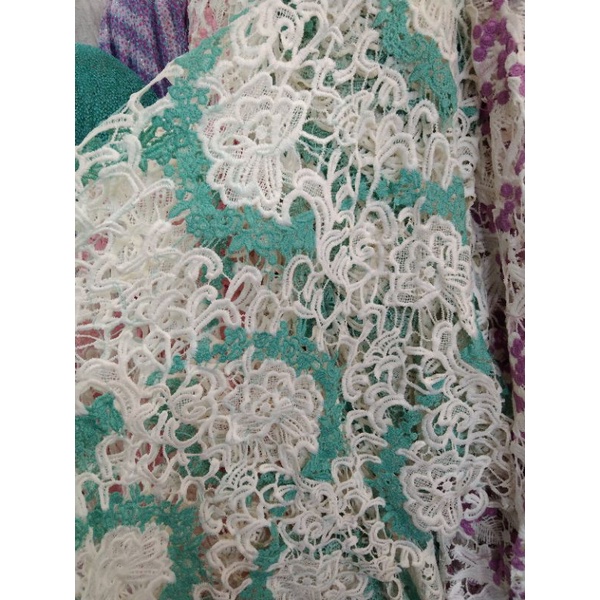 KAIN PRADA KOMBINASI WARNA