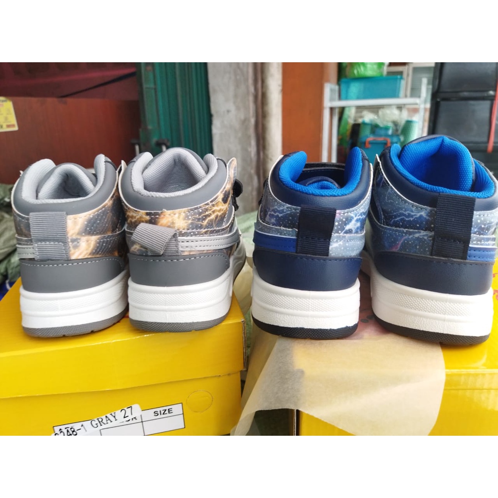 Sepatu sneakers anak laki-laki metalic import S248-1 (26-37) Sepatu anak terbaru, sepatu anak sekolah