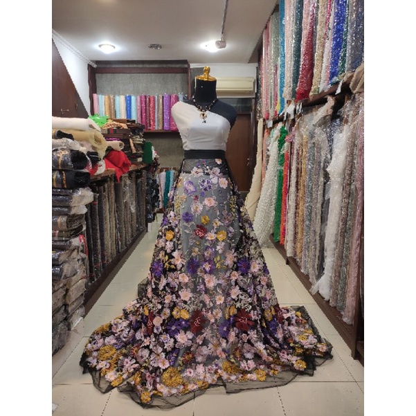 Kain Tile Brokat 3D Timbul Valentino AT342 Multicolor Abu