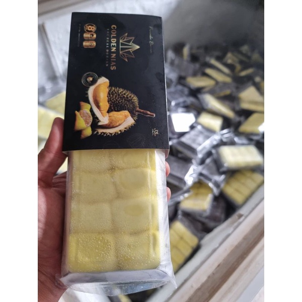 

PANCAKE DUREN DURIAN GOLDEN NIAS