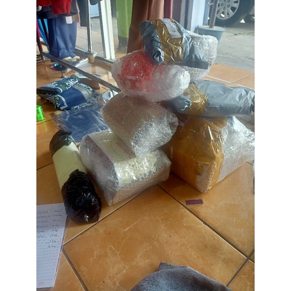 

bablewrap plus kardus