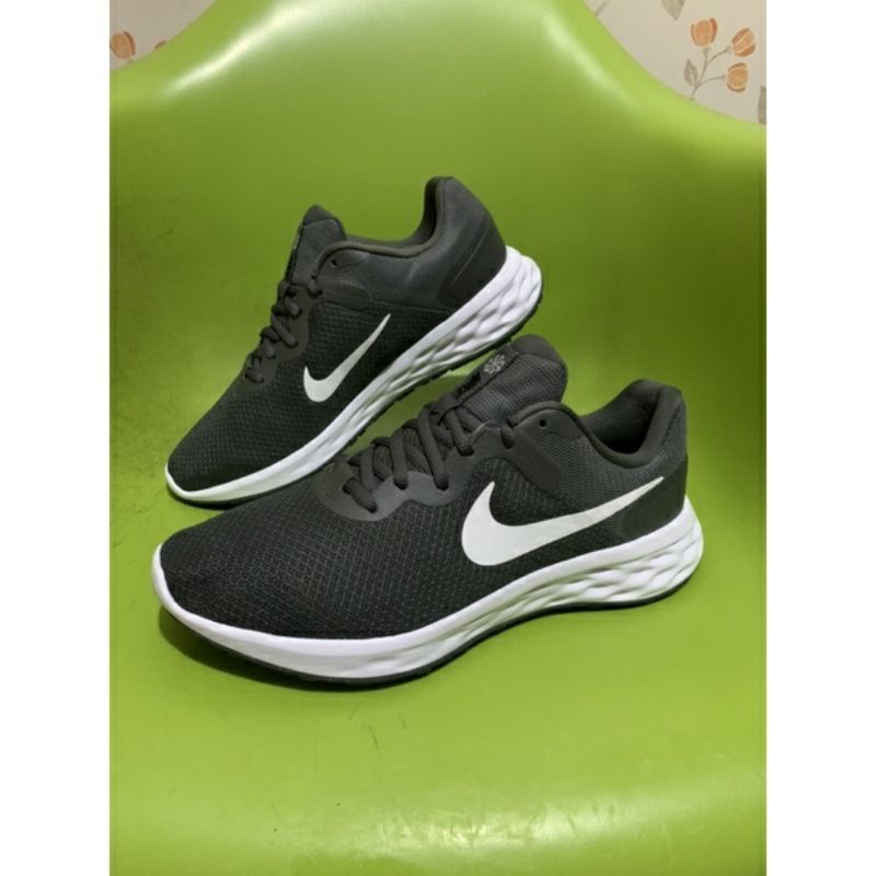 sepatu Nike revolution 6 original made in indonesia