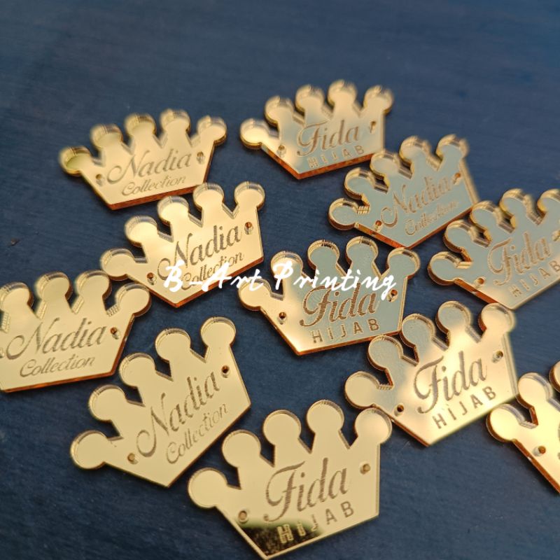 LABEL AKRILIK HIJAB MAHKOTA | REBRANDING LABEL HANGTAG HIJAB CUSTOM LABEL HIJAB BENTUK MAHKOTA / MERK HIJAB REBRANDING Label Akrilik Mahkota/ Label Hijab Custom/ Label Hijab Grafir/ Label Kerudung Akrilik Laser Cutting