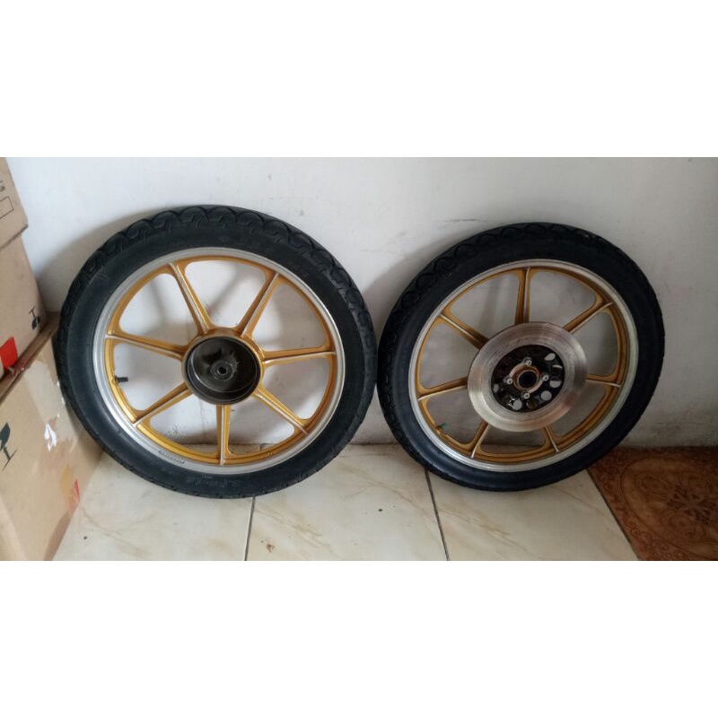 VELEG VELG PELEK FOR YAMAHA R18 18X160 ORIGINAL