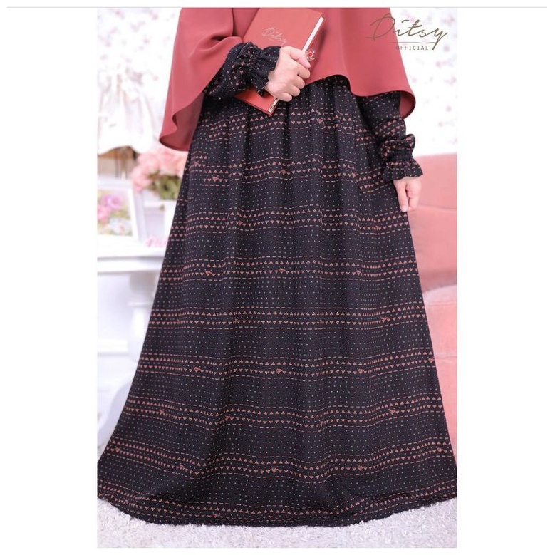 DITSY SYERA BLACK SIZE M