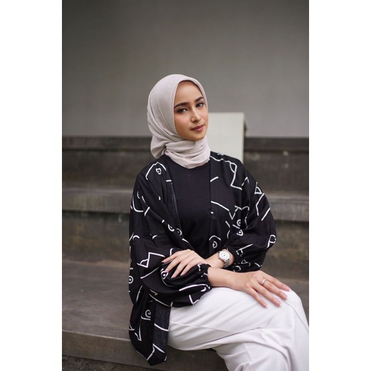 OUTER KIYOWO// OUTER RAYON PREMIUM//OUTER CROP OVERSIZE