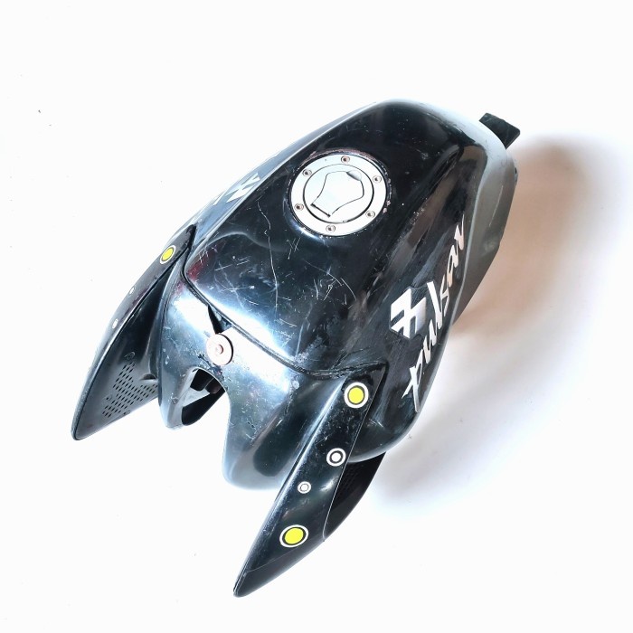 TANGKI TENGKI MINYAK BAJAJ PULSAR 135 ORIGINAL