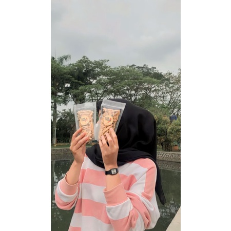 

Basreng Pedas Daun Jeruk