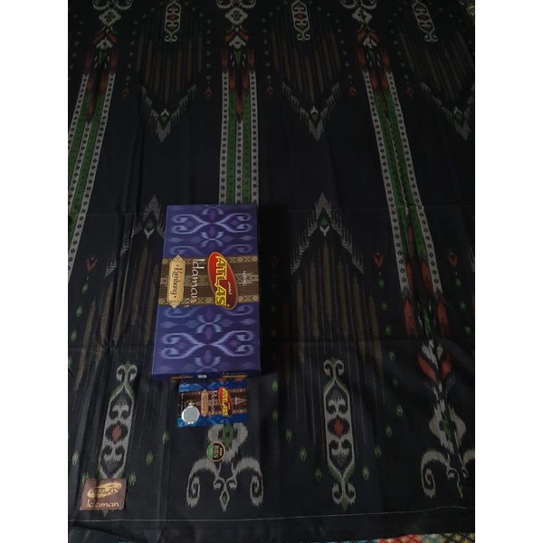 sarung bhs idaman kembangan motif bhs premium warna hitam