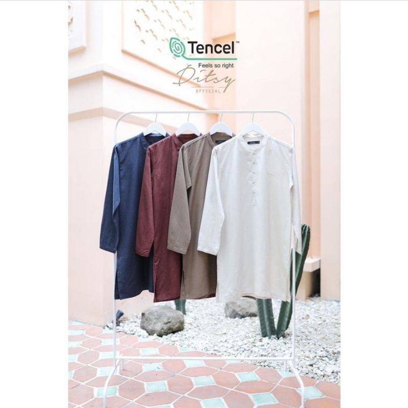 Ditsy Aarash Sangria, Aarash Seastorm