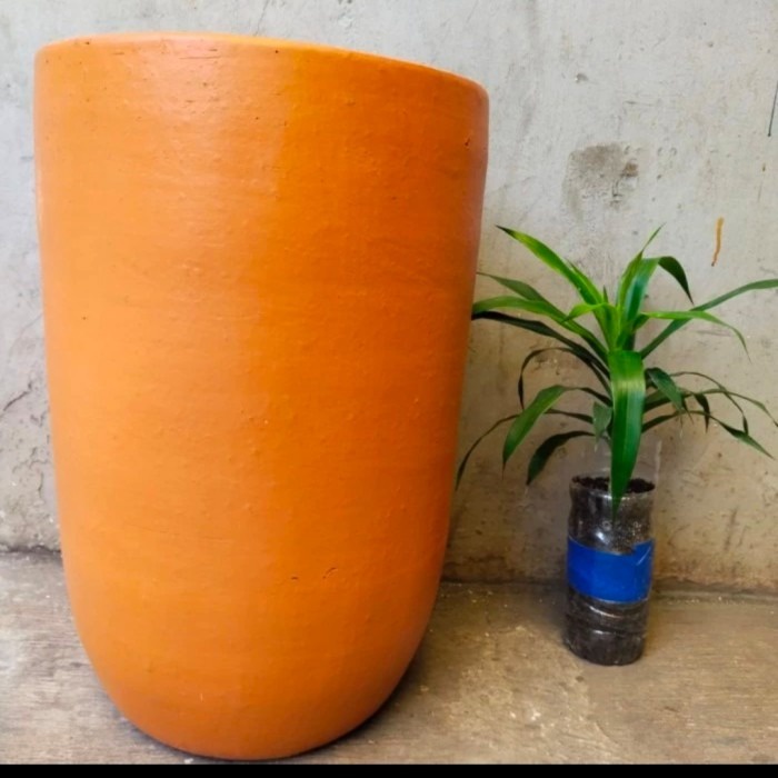 pot gerabah jumbo tinggi, kapsul tinggi 55 cm, pot besar