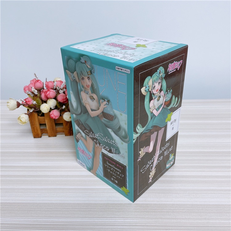 Original Furyu Berhadiah Figure Miku SweetSweets Choco Mint Ver