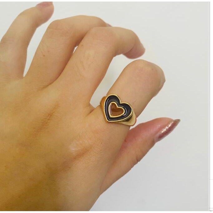 Cincin Bentuk Hati Bahan titanium steel Lapis Emas 18K