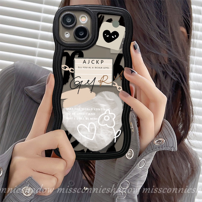 IPHONE Ins Graffiti Comme des Garcons Phone Case Kompatibel Untuk Iphone11 14 13 12 Pro Max 7plus 8plus 6 6s 8 7 Plus XR 14Plus X XS Max SE 2020 Lucu Cinta Hati Lembut TPU Cover