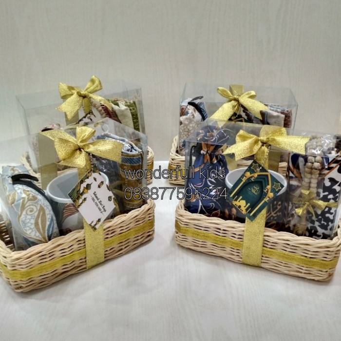 

Hampers Pengajian Sajadah Mug Tasbih/Hampers Lebaran Ready Stok/Haul 006