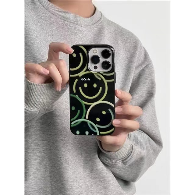 IPHONE Ins Hijau Smiley Face Cocok Untuk Iphone14 14pro 14plus 13 13mini 13pro 13prm iPhone12 7Plus 8Plus Xr XS 13 12mini Pro Max Empat Sudut Casing Ponsel Tahan Guncangan