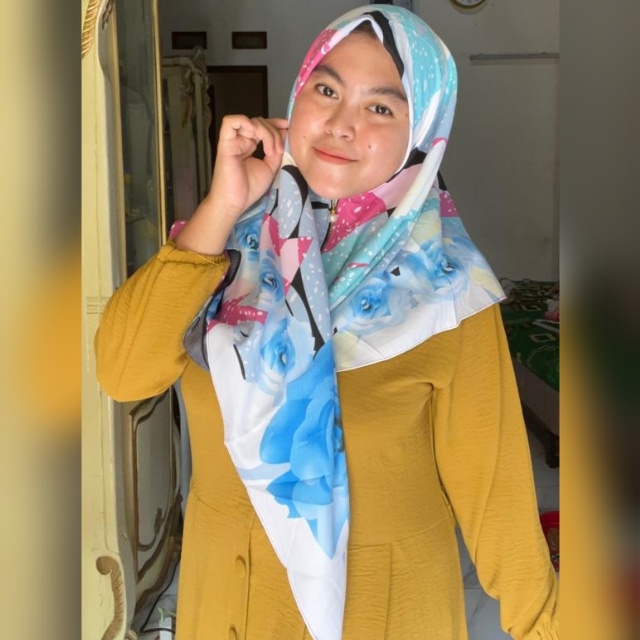 HIJAB SEGIEMPAT RESLETING DAGU HIJAB ZIPPER MOTIF KERUDUNG SEGI EMPAT BAHAN WOLFISH ORI BY HANA TURKEY ADEM