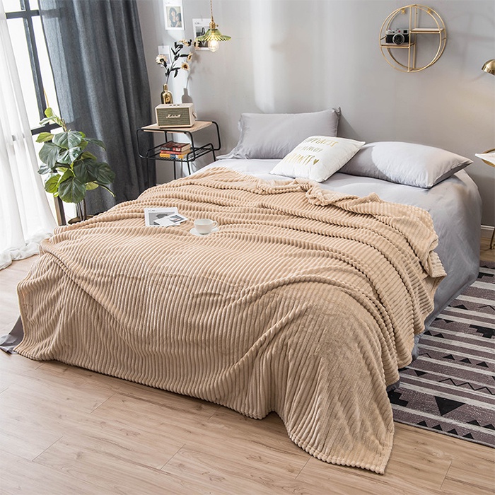 Selimut Bulu Salur Tebal Super Lembut King Bed Ukuran 180x200cm Serat Polyester Premium Perlengkapan Tidur Rumah Tangga Import Terbaru - FD-1100 - 88 Blanketstore