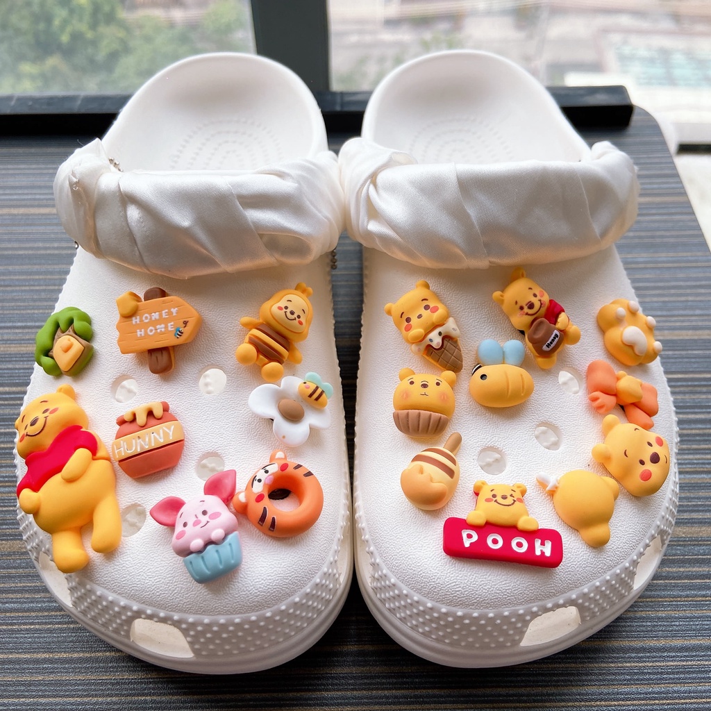 18pcs Winnie the Pooh Cros Jibitz Shoes Charm Sandal Aksesoris Sepatu Hias