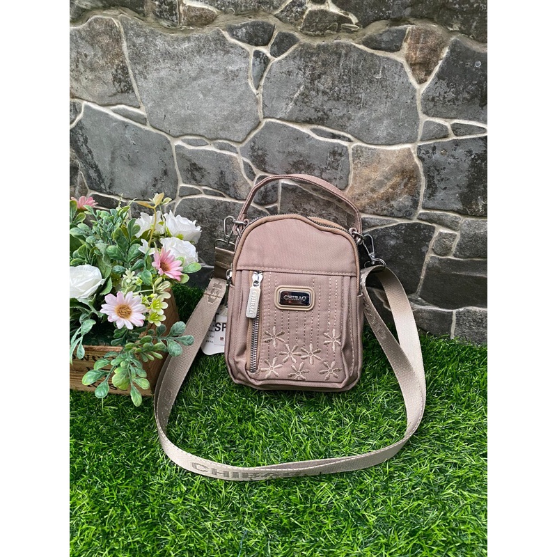 Tas Selempang Chibao 5892-22 Bahan Kanvas. Tas Wanita Tas selempang wanita Tas Chibao BEST SELLER TERBARU BISA BAYAR DITEMPAT.!!!!