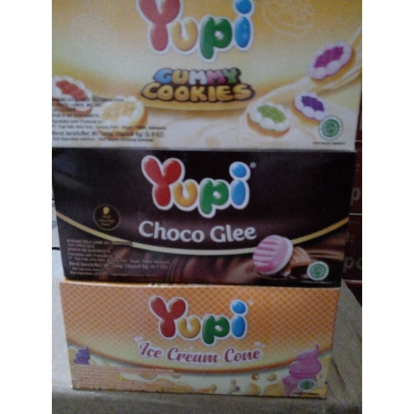 

Permen Yupi Gummy Cookies, ice cream & Choco glee box 6gr x 24 pcs