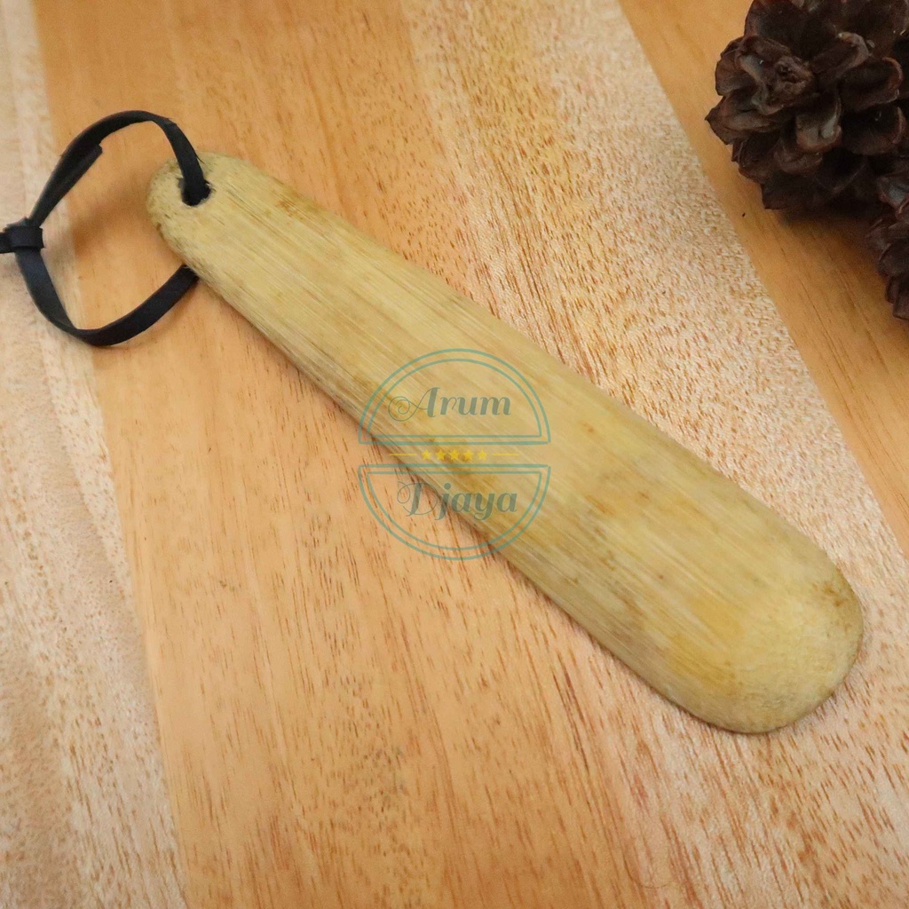 Sendok Sepatu Shoe Horn Alat Bantu Pakai Sepatu Selop Sepatu Shoes Spoon Shoehorn Kayu 16cm