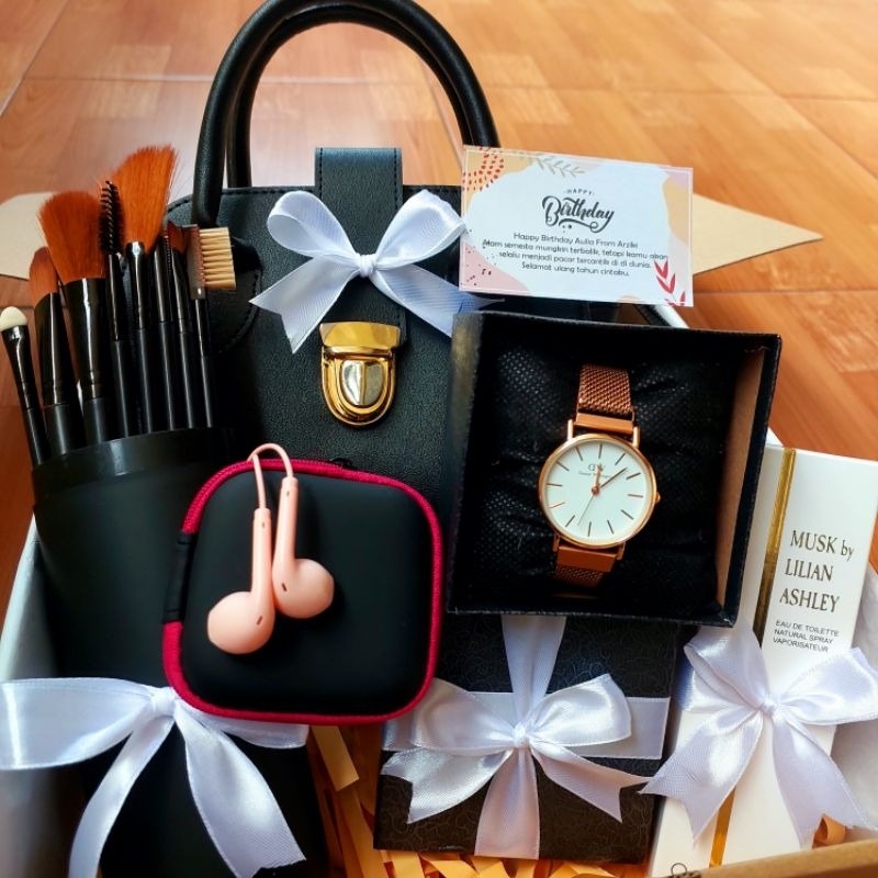 (Paket Slingbag) giftbox hampers cewek jam tangan set alat make up untuk ulang tahun anniversary