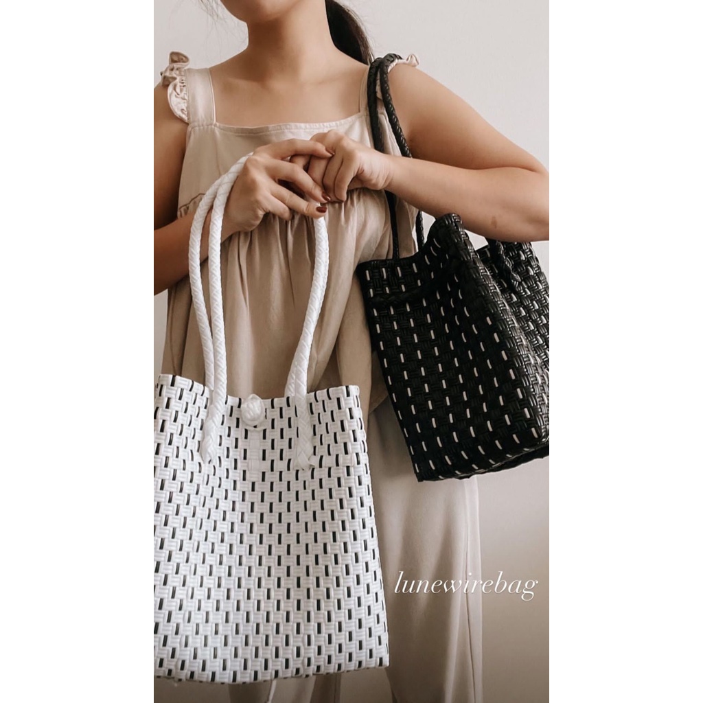 TAS ANYAMAN PLASTIK JALI/TAS JALI HANDLE BAHU/PANJANG SIZE M/TAS WANITA/TAS SERBAGUNA