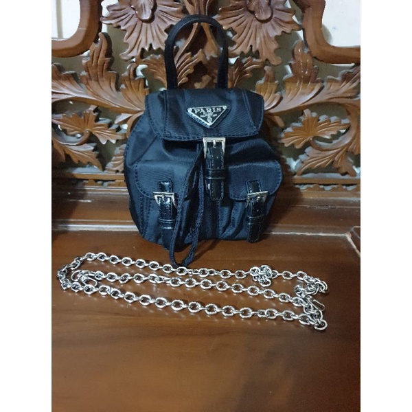 preloved sling bag ala prada