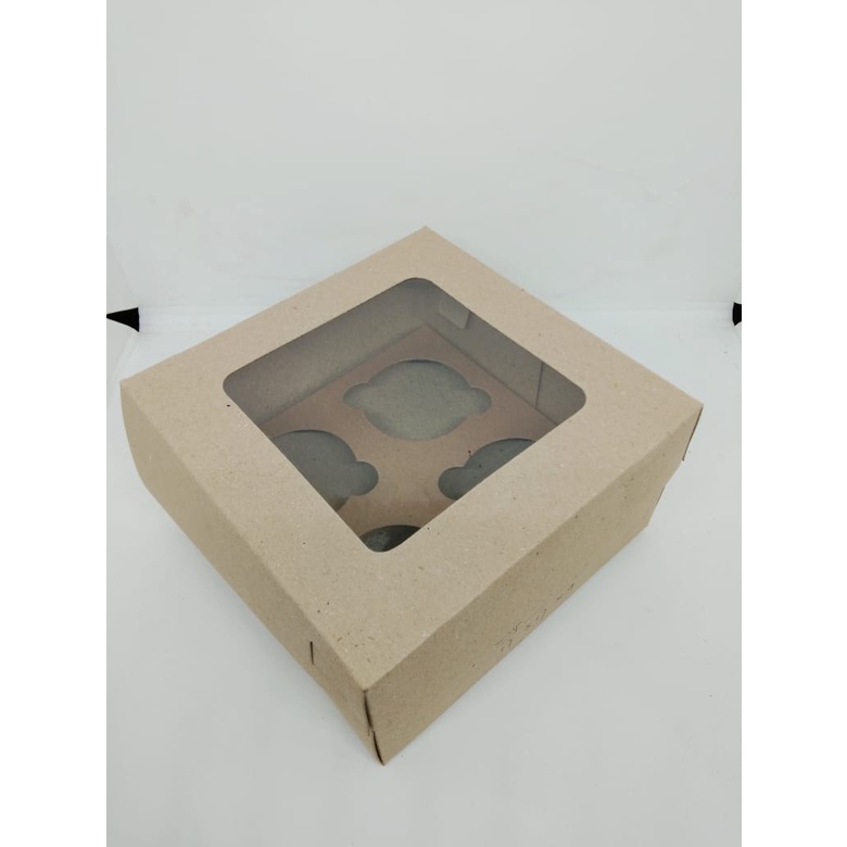 

CUPCAKE BOX KRAFT MIKA 17X17X9 CM + INNER LUBANG 4 ( 5 SET ) LAMINASI 365 GSM