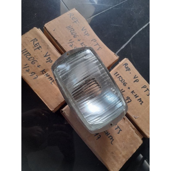 kaca reflektor vespa90 p100ts nos