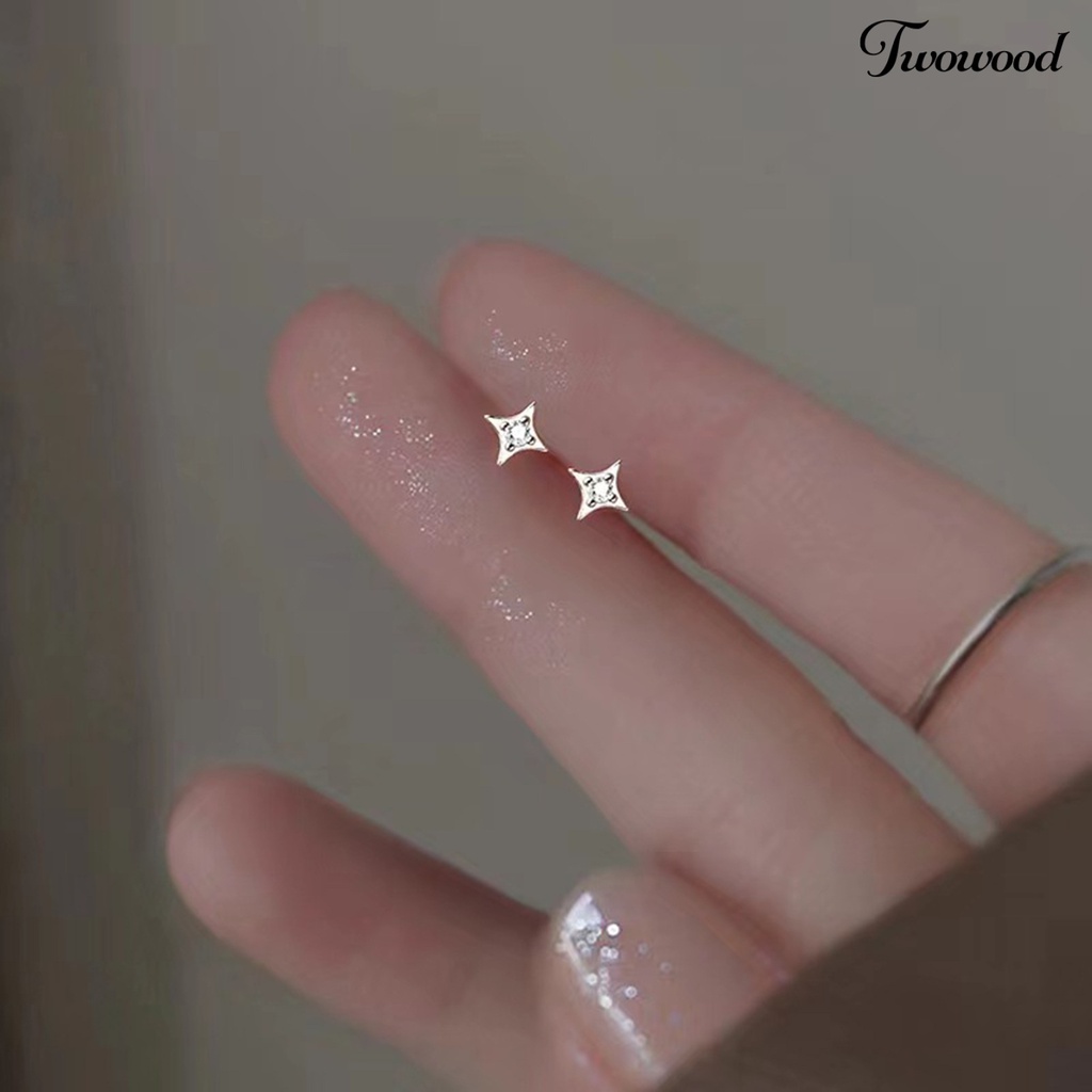 Twowood 1pasang Wanita Ear Studs Bentuk Pentagram Pengerjaan Halus Semua Pertandingan Shiny Gaya Sederhana Canggih Petite Star Earrings Aksesoris Populer