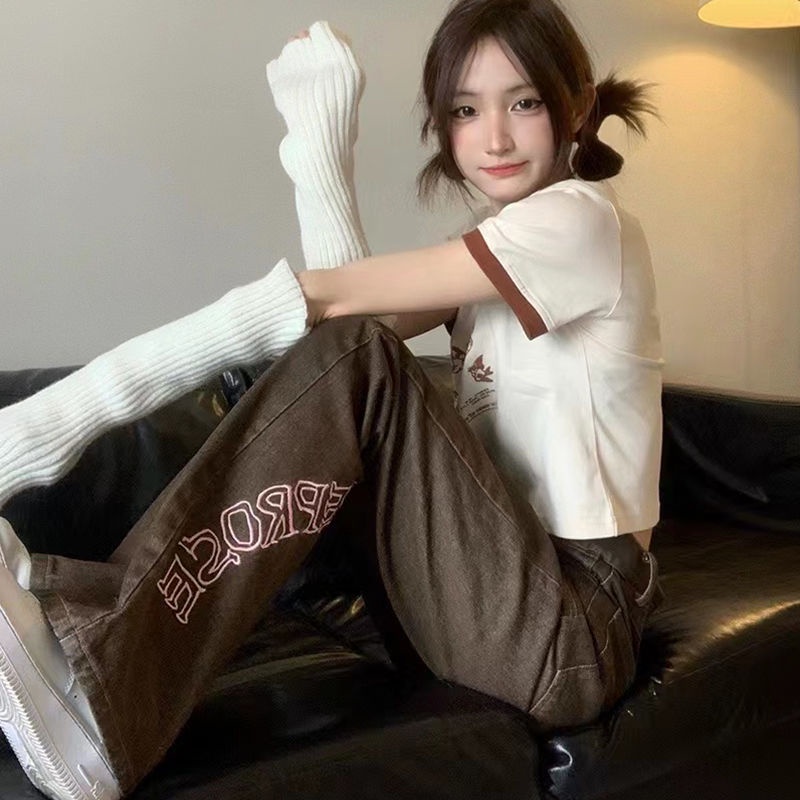 Red Lace-up jeans wanita 2023 baru pinggang tinggi hot girl rasa desain celana coklat Amerika high street longgar lebar kaki celana