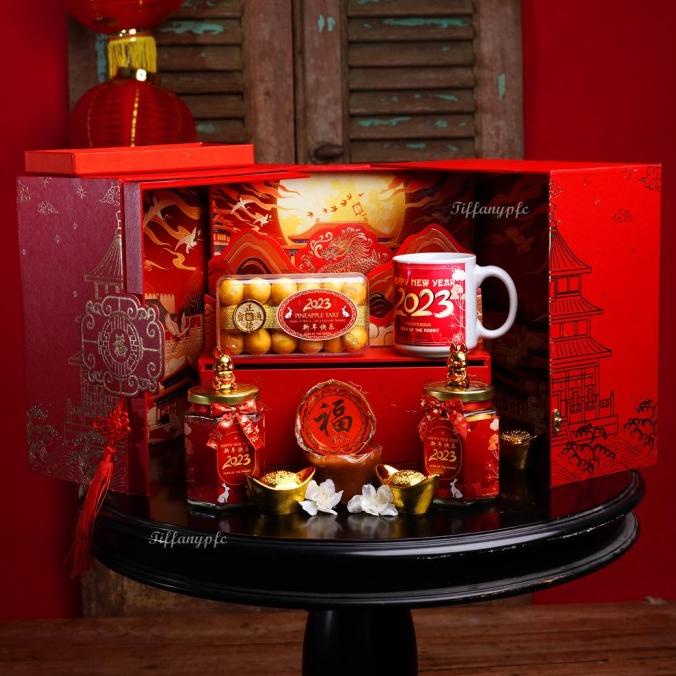 

GONGXI 14 HAMPERS IMLEK PARCEL CHINESE NEW YEAR KUE KERANJANG NASTAR TY5U6541