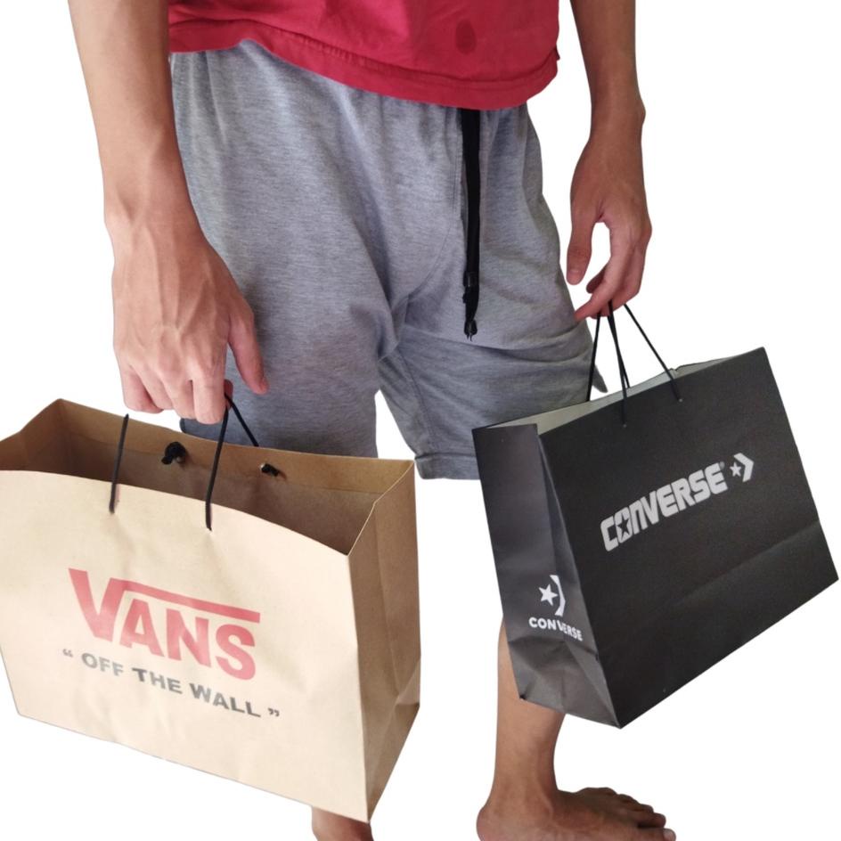 

Ready Terunik PAPER BAG VANS CONVERSE