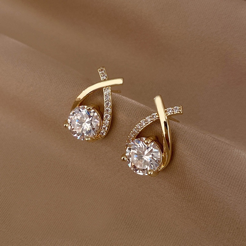 Niche Anting Unik2022Gaya Baru Trendi Niche Desain Anting Indah Kecil Dingin Gaya Silver Needle Earrings