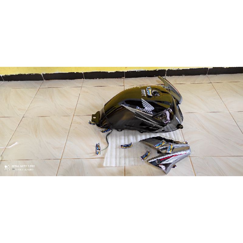 Tengki Tiger Revo original copotan atau tengki Tiger Revo hitam atau tengki Tiger Revo violet