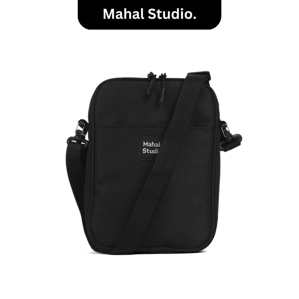 Mahal Studio CHICAGO Tas Selempang Pria Kotak Sedang Kasual dan Simple Slempang Multifungsi Anti Air