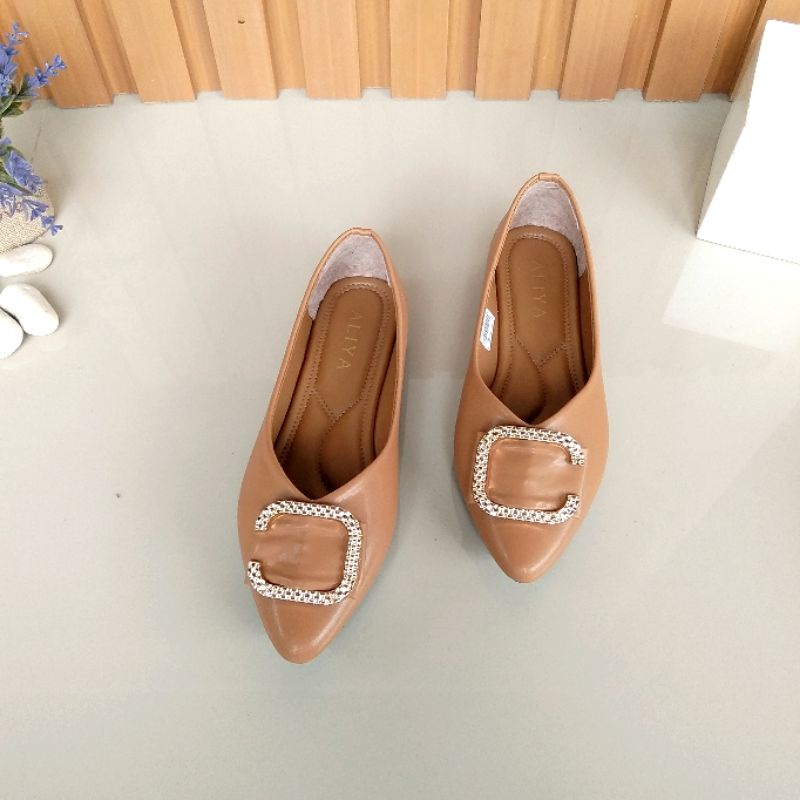 Aliyashoes Sepatu Flat Wanita AMOURA