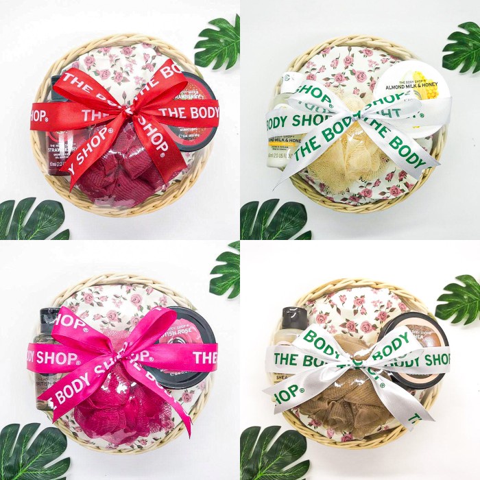 

Hampers/Kado/Gift Set The Body Shop Hemat Lebaran Free Kartu Paperbag 051
