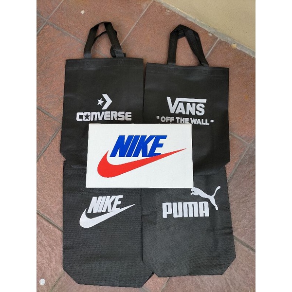 KADO HADIAH TAS GOODIE BAG UNTUK KARDUS BOX SEPATU SNEAKER NIKE SOVENIR BELANJA