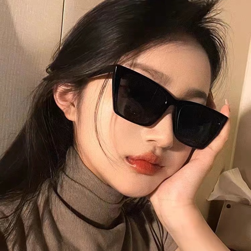 (YUZHU) Vintage Fashion Oversized Frame Cat Eye Sunglasses Western Fashion Kerai Kacamata Hitam Untuk Wanita