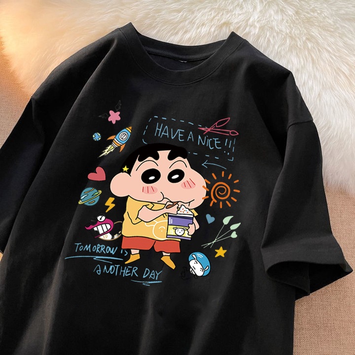 RDGF official shop 2023 Tren Baru kemeja leher bulat pakaian sederhana baju kaos oversize Crayon Shinchan  kaos hitam oversize PRIA &amp; WANITA (UNISEX)