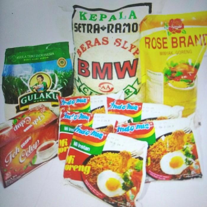 

Paket Sembako Beras Bmw Setra 5L.Minyak 1L,Gula,Indomie,5Pcs,Teh(Grab) 016