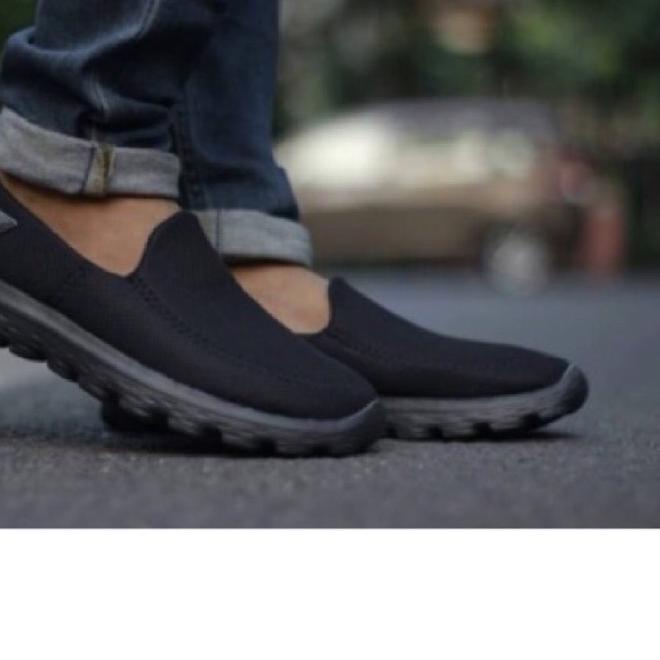 ♚ sepatu Sketchers  slip on sketchers pria grade ori ♕